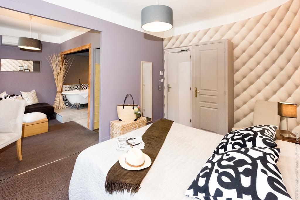 Logis Hotel La Magnanerie - Cote Bistro Aubignosc الغرفة الصورة