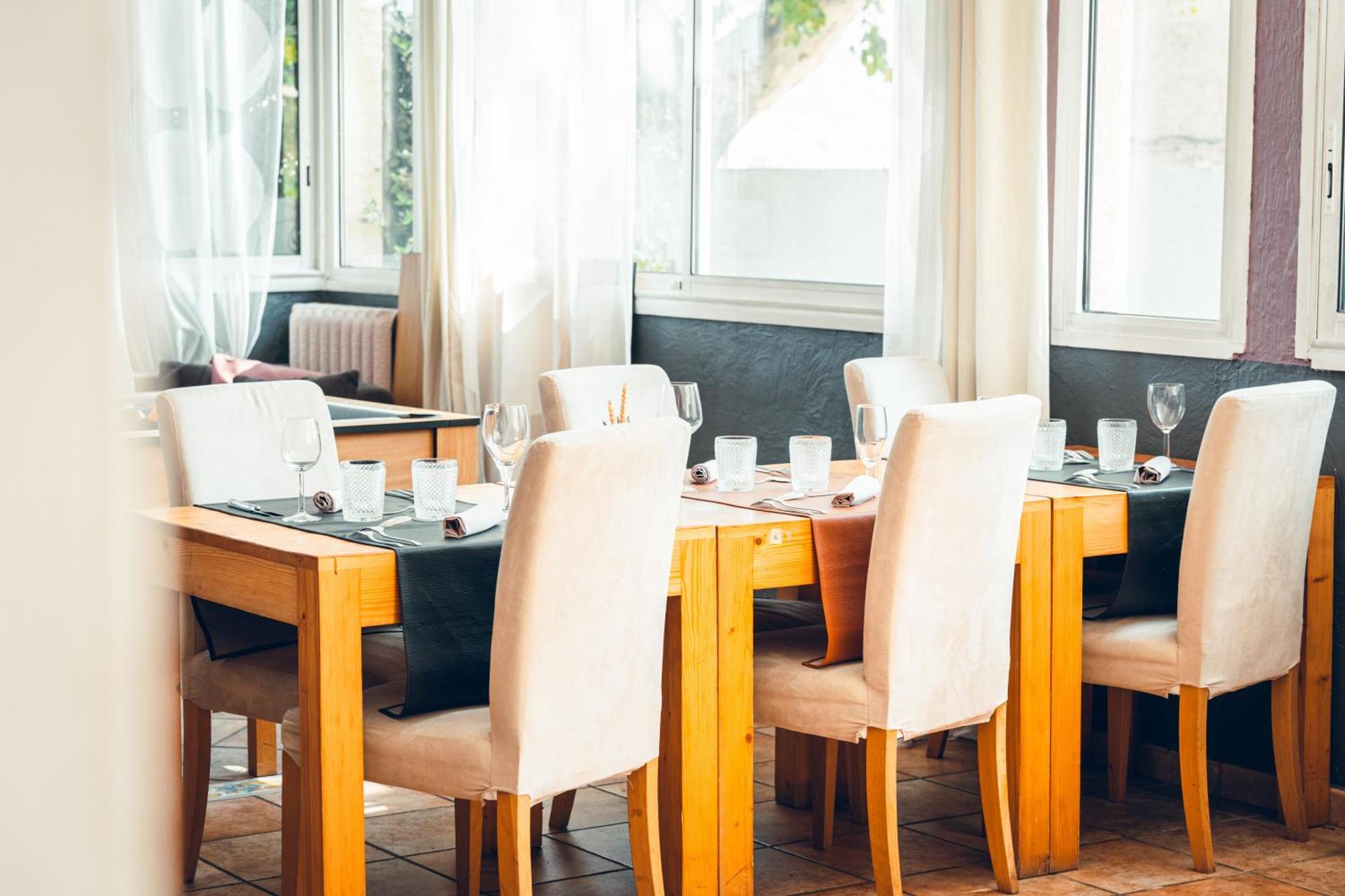 Logis Hotel La Magnanerie - Cote Bistro Aubignosc المظهر الخارجي الصورة
