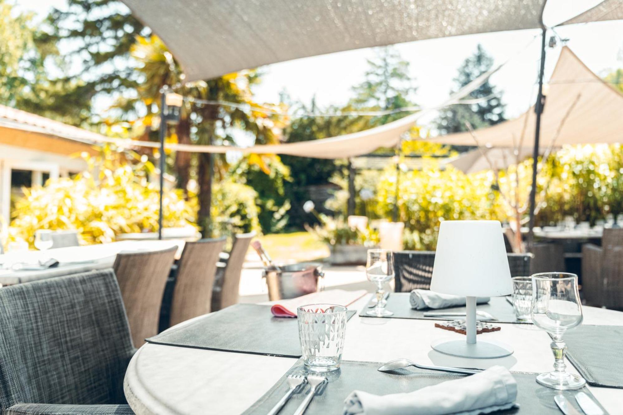 Logis Hotel La Magnanerie - Cote Bistro Aubignosc المظهر الخارجي الصورة